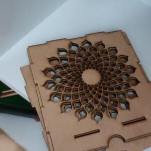 Desdobramento - Luminária MDF